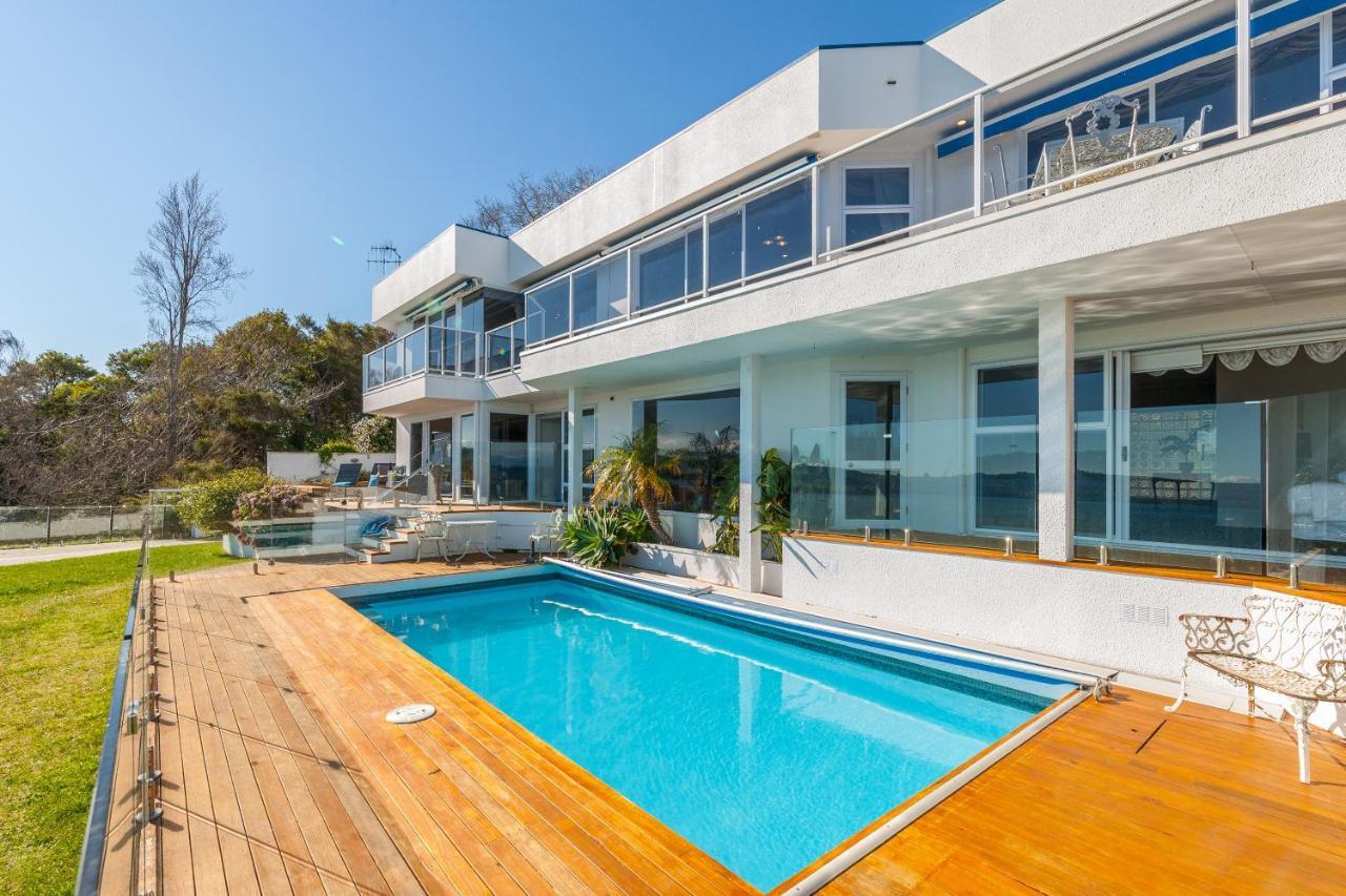 Spectacular Lakefront Home تاوبو المظهر الخارجي الصورة